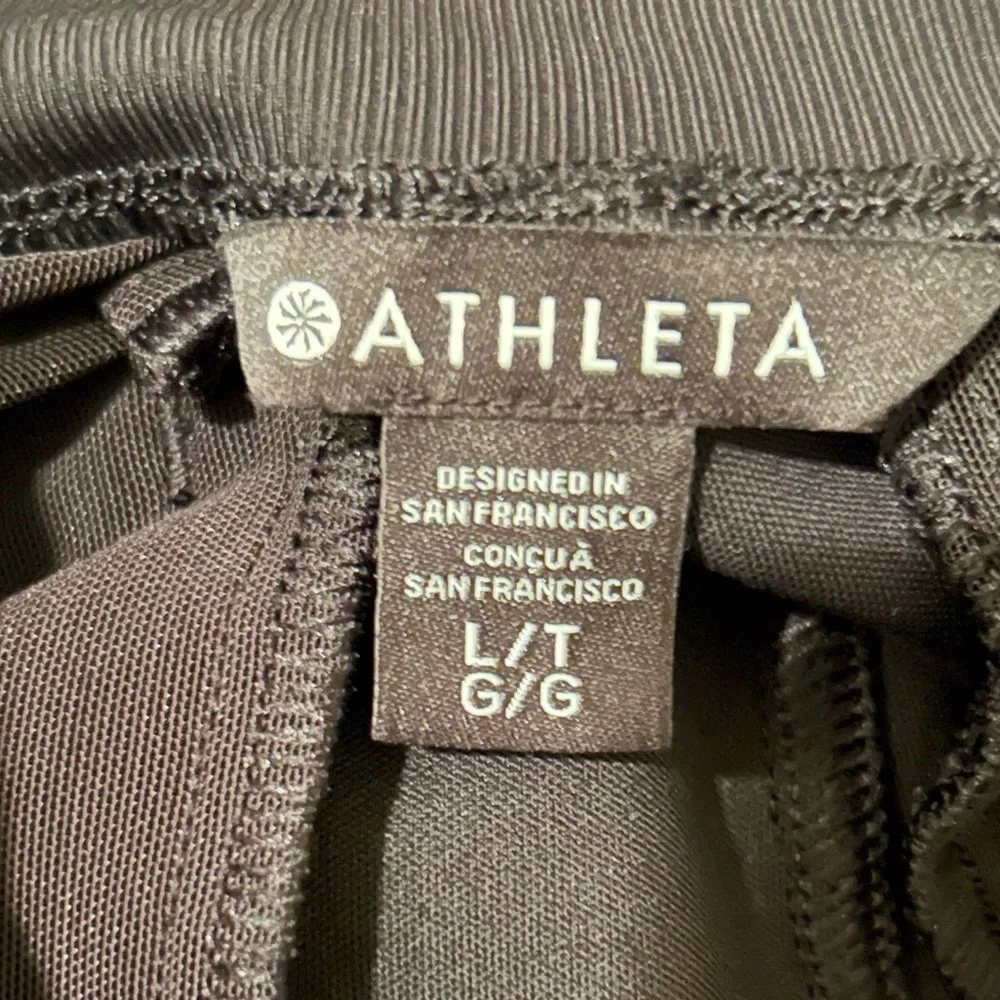 ATHLETA Venice High Rise Black Jogger Pants Large Zipped Pockets Stretch UPF 40+ - Picture 7 of 10